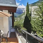 Silken Ordesa 4*