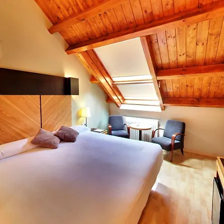 Hotel Silken Ordesa 4*