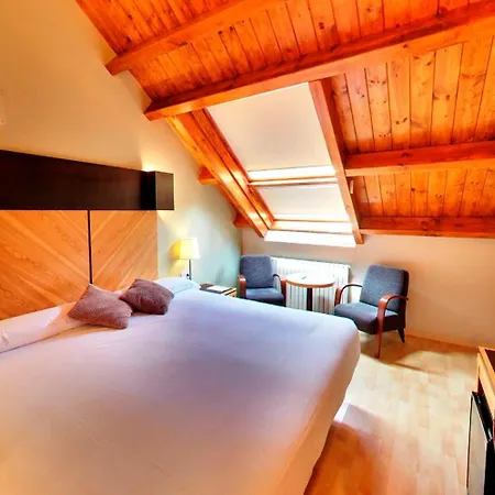 Hotel Silken Ordesa 4*