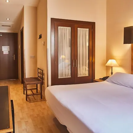 Hotel Ordesa De Silken 4*