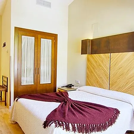 Hotel Silken Ordesa 4*