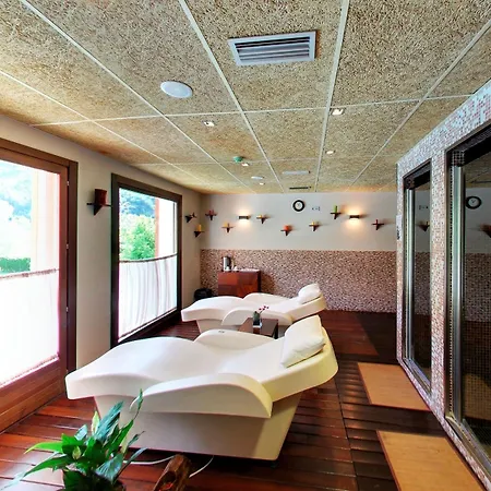 Silken Ordesa 4*