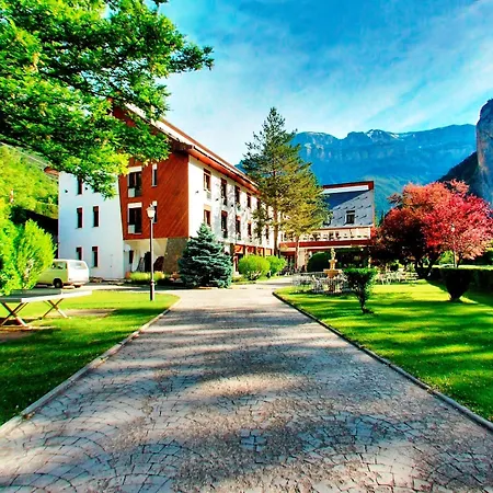 Silken Ordesa 4*